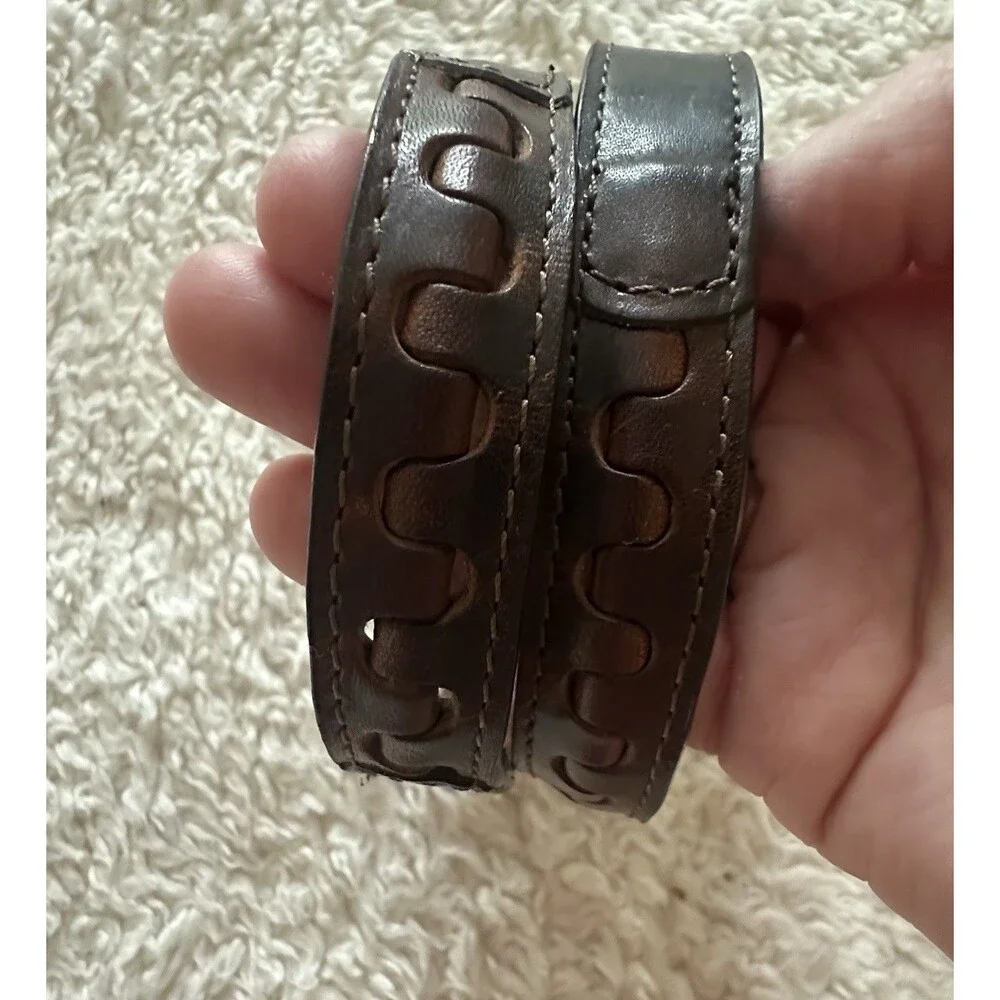 VTG 90s Y2K Dockers Brown Leather Belt with detailing Silver Buckle Sz 34”